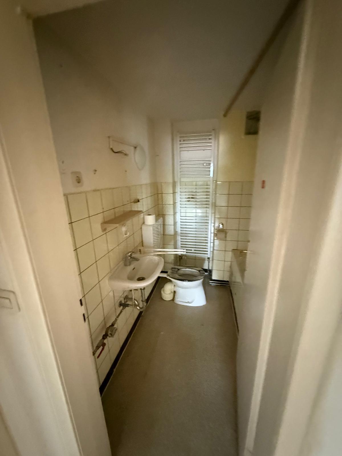 Badezimmer, vor der Räumung